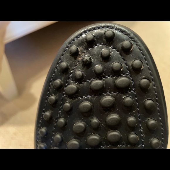 Tod’s Gommino Driving Moccasins, navy blue patent, size 7, beautiful condition - Picture 9 of 10